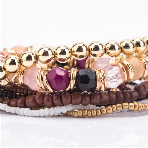 ✨Seven Layered Boho Style Bracelet✨ - Picture 2 of 3